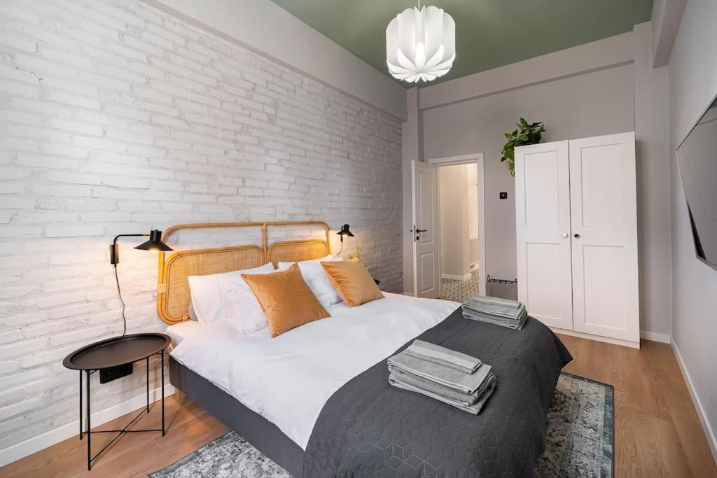 Old City Apartment - Self Check-In 布加勒斯特 外观 照片